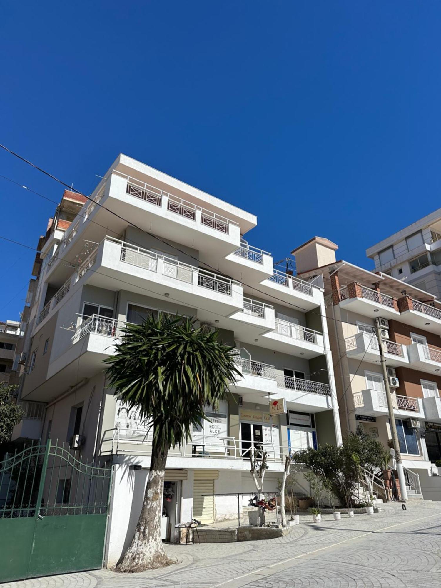 Olivias Apartments City Center Sarande Bagian luar foto