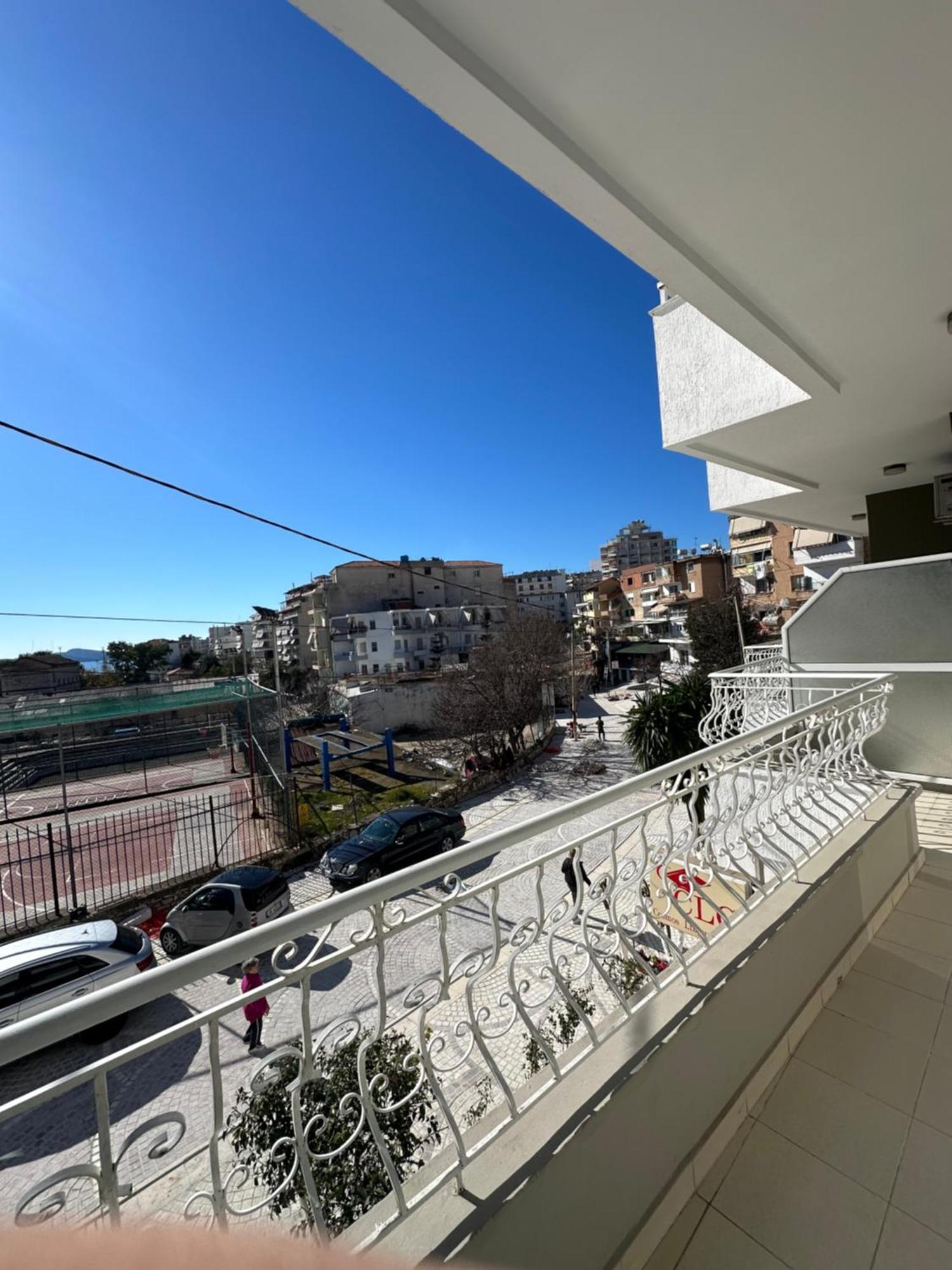 Olivias Apartments City Center Sarande Bagian luar foto