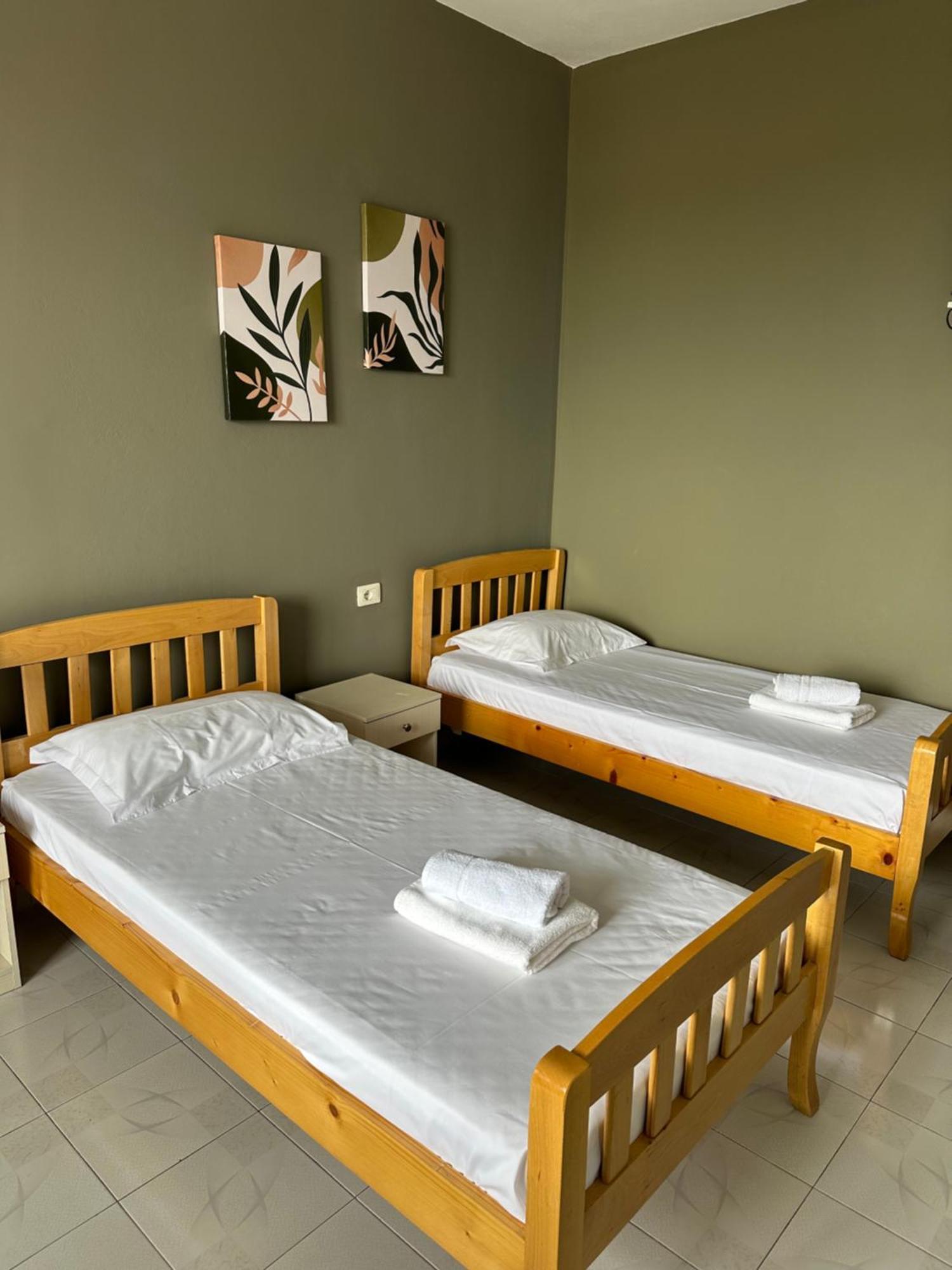Olivias Apartments City Center Sarande Bagian luar foto