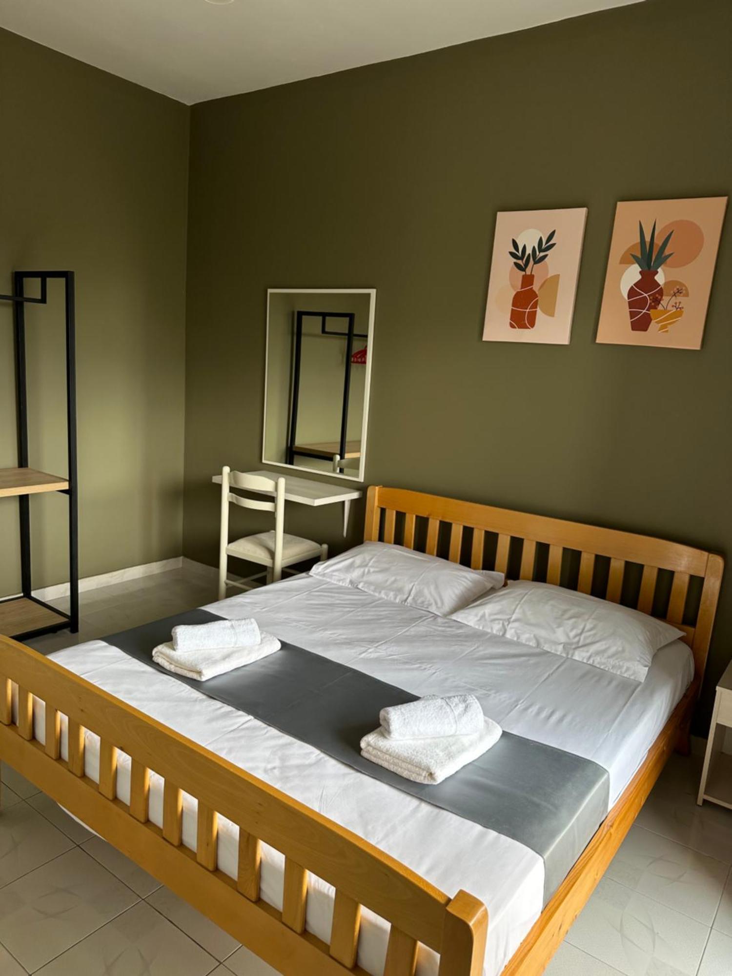 Olivias Apartments City Center Sarande Bagian luar foto
